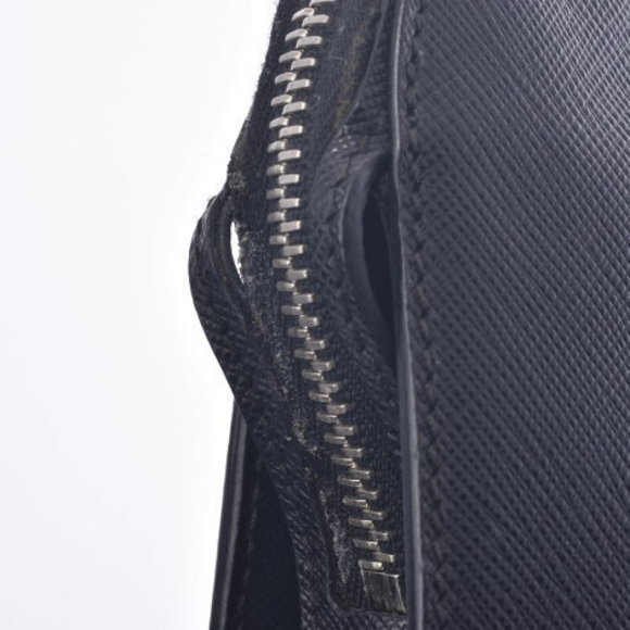 PRADA Black Saffiano Clutch Bag - Picture 10 of 12